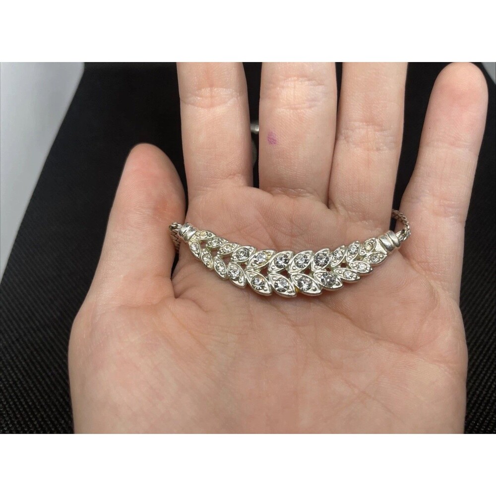 Vintage 16 Inch Statement Necklace With Faux Diamonds Metal